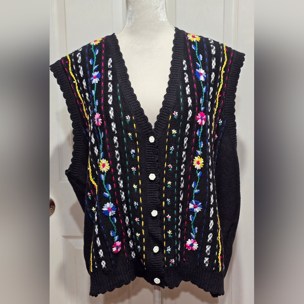 Vintage Koret Colorful Floral Embroidered Black Sweater Vest
